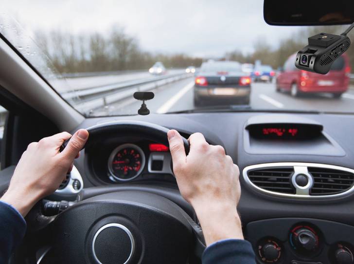 fleetly gps tracking for taxi